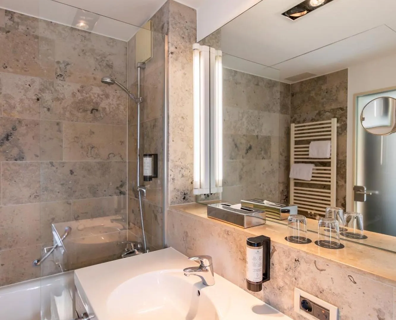 **** Hotel Herzogshof - Boutique-Hotel Am Dom Ratisbona Germania