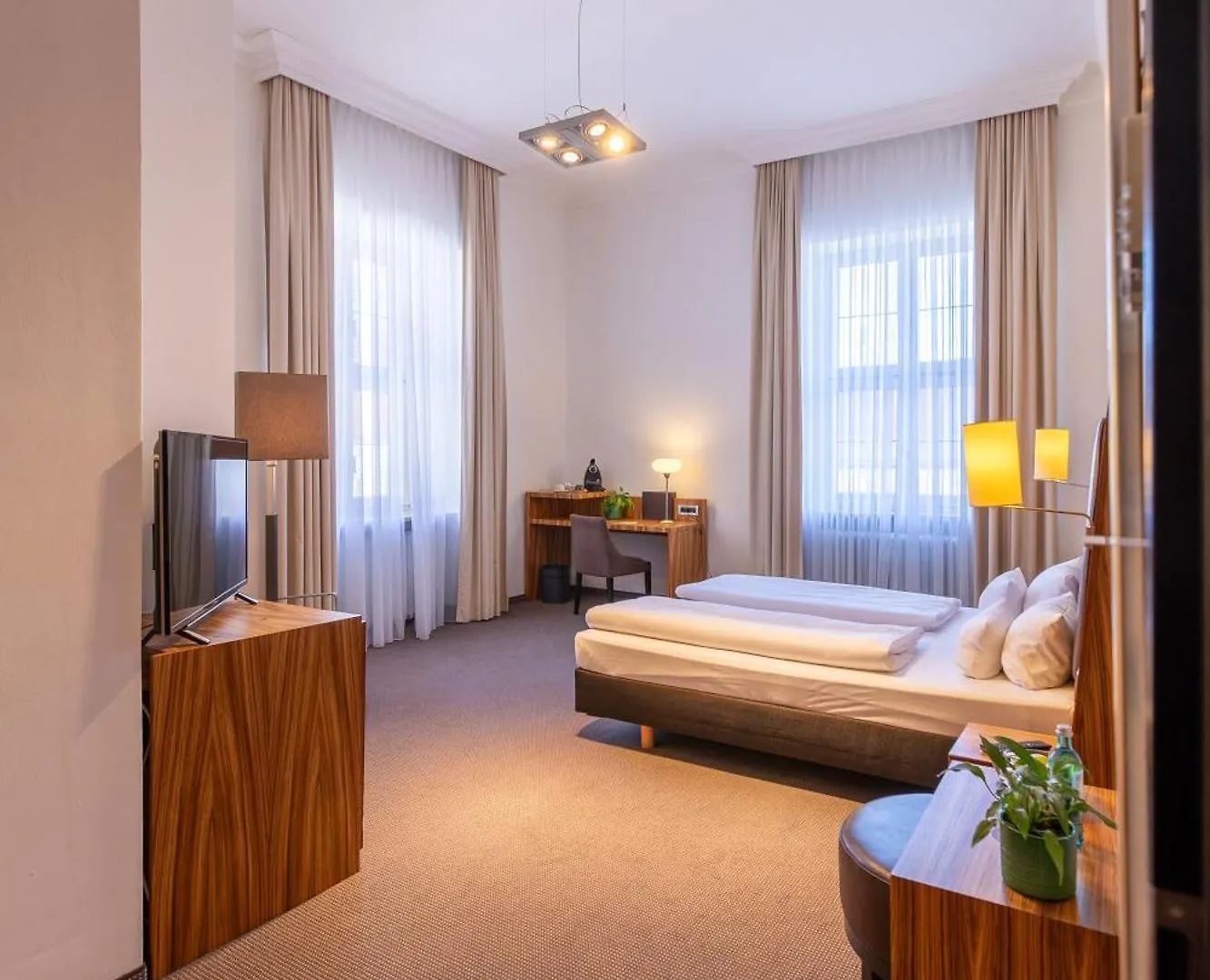 Herzogshof - Boutique-Hotel Am Dom Ratisbona Germania