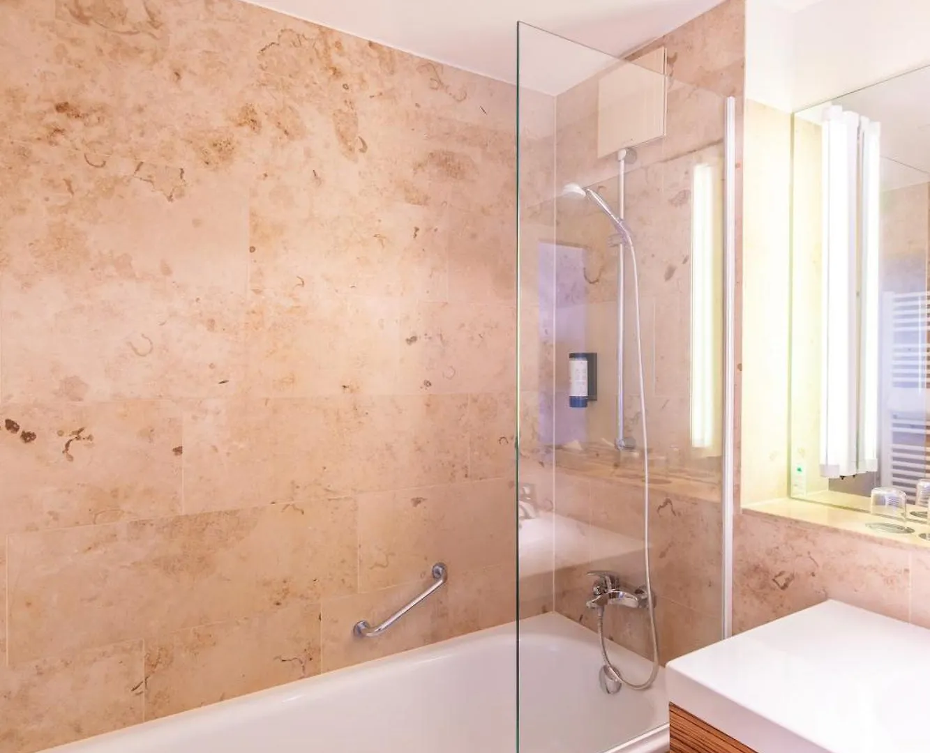 Herzogshof - Boutique-Hotel Am Dom Ratisbona 4*,