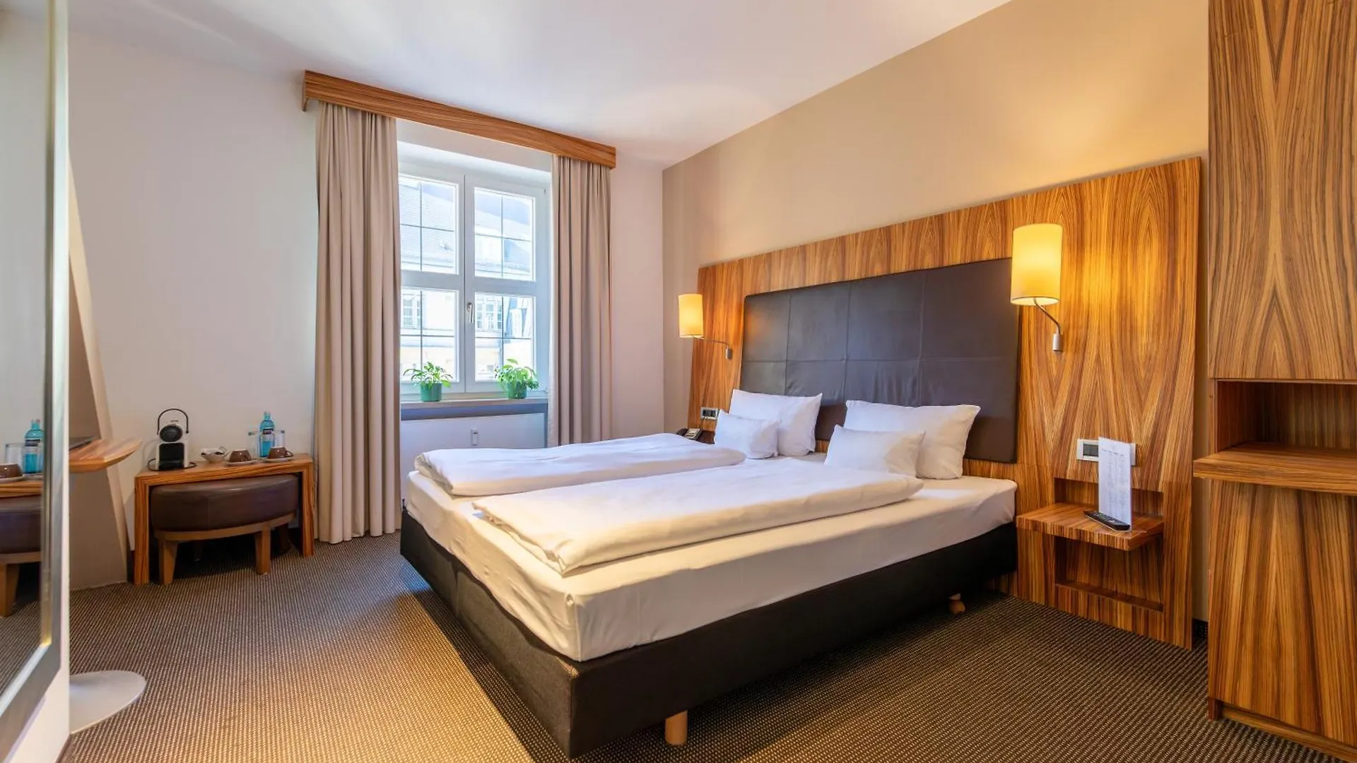 Herzogshof - Boutique-Hotel Am Dom Regensburg Hotell
