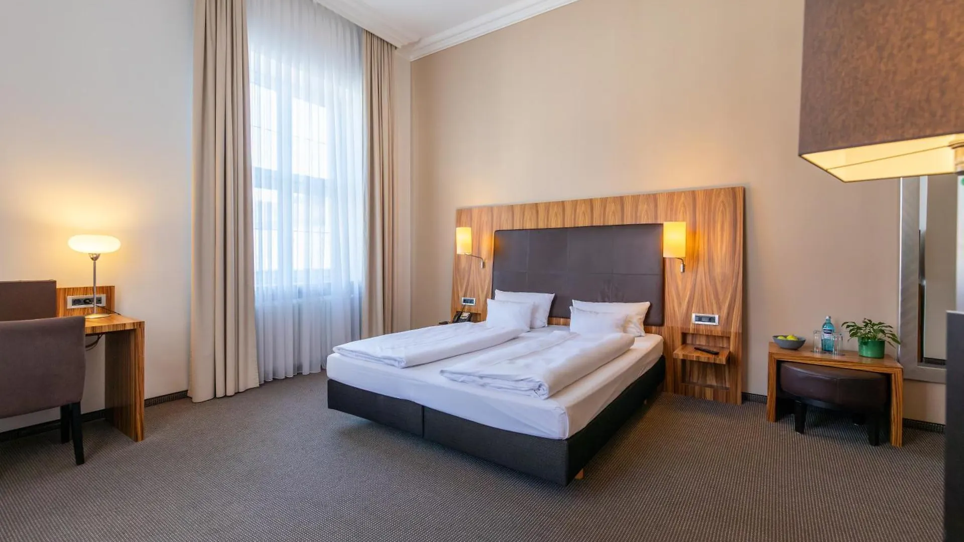 Herzogshof - Boutique-Hotel Am Dom Ratisbona 4*,